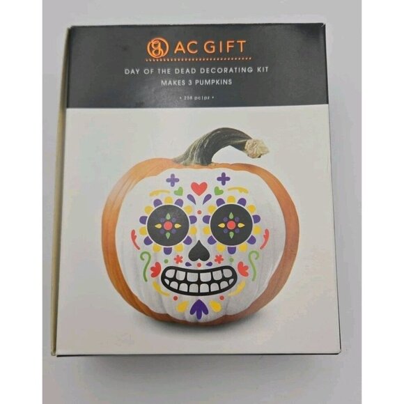 Halloween Party Kit 7 Piece In Total 3 Tombstones 16 Skulls 48 Lights Pumpkin - Picture 12 of 13